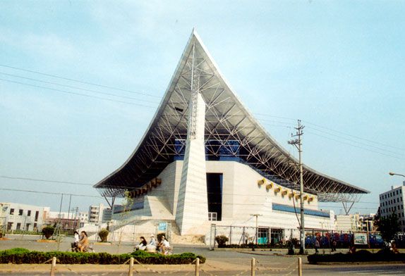 Steel structure roof design of gymnasium