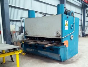 Hydraulic plate shears