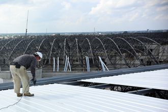 Drainage problem in steel space frame structure building design