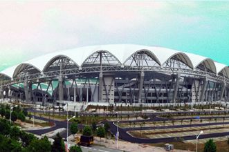 The largest stadium in Huaxi University City began to install steel space frame structure