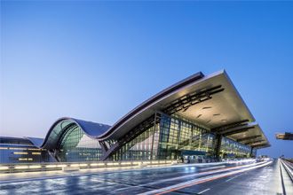 The space frame roof of high-speed railway station has an alternative beauty