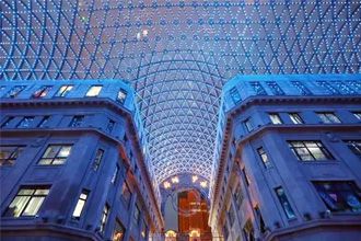 Construction of steel glass atrium roof