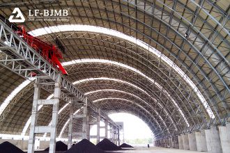 Large coal yard flat roof space frame construction process (1)