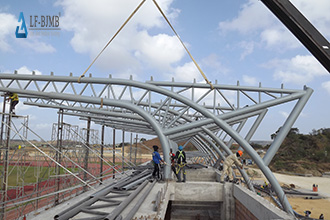 Analysis and summary on how to improve the installation precision of steel structure subject