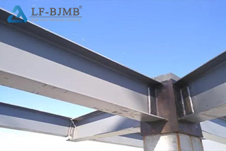 Non-destructive testing of internal defects in steel welds