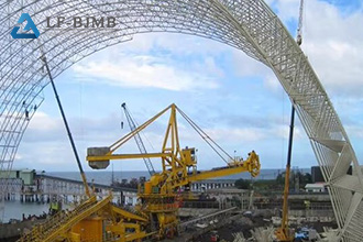 Characteristics of large-span steel structure space frame project
