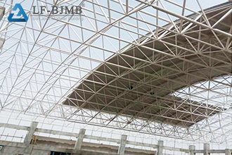 Analysis of Temperature Stress and Support Constraints on Steel Structure Space Frame