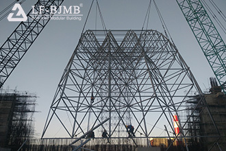 The Application of Large-Span Space Frame Structures in Public Buildings