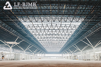 What are the advantages of steel structure in terms of building life?