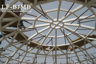 What are the common reinforcement methods for space frame structures?